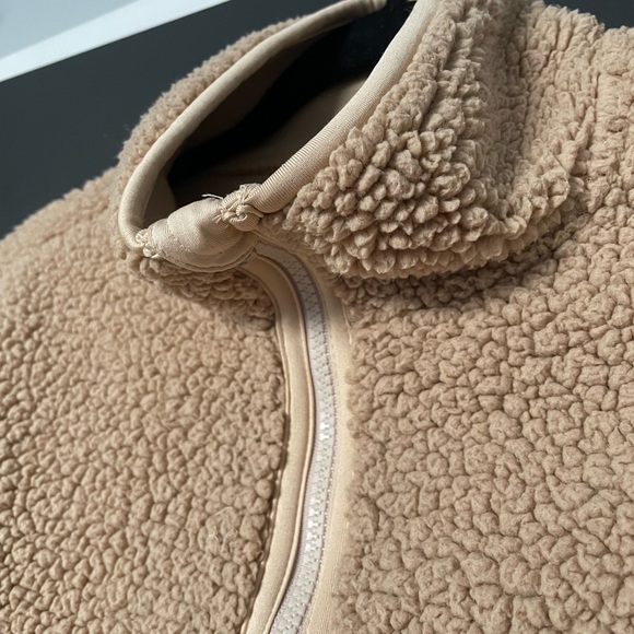 Joe Fresh Zip Up Sherpa - Size Medium - Picture 8 of 8
